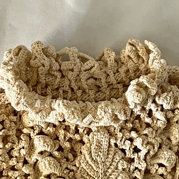 Crocheted Unlined Handbag - Picture 4 of 5